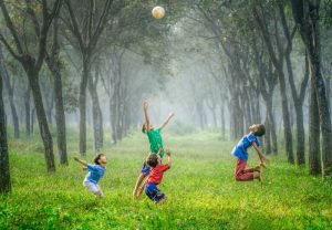 Children who grow up near green spaces are smarter